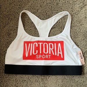 🥊NWT VS Sports Bra NEVER WORN🥊